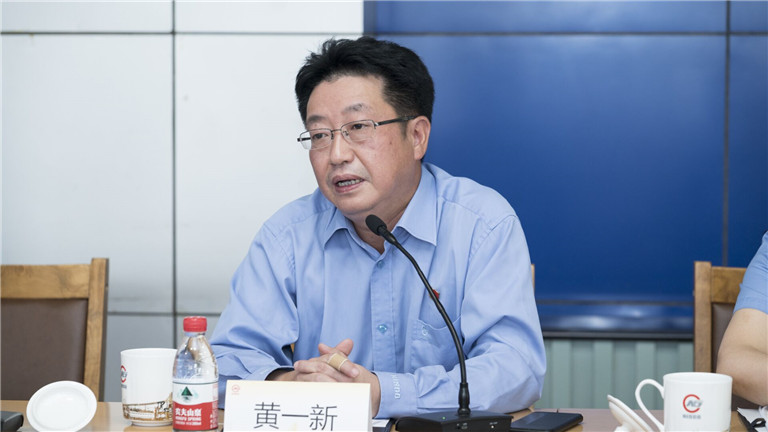 南鋼集團董事長黃一新