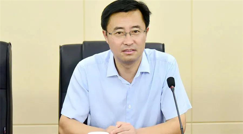 張聯(lián)東