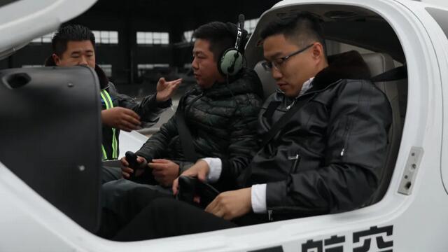  搏擊長(zhǎng)空，盡展豪情！昨 