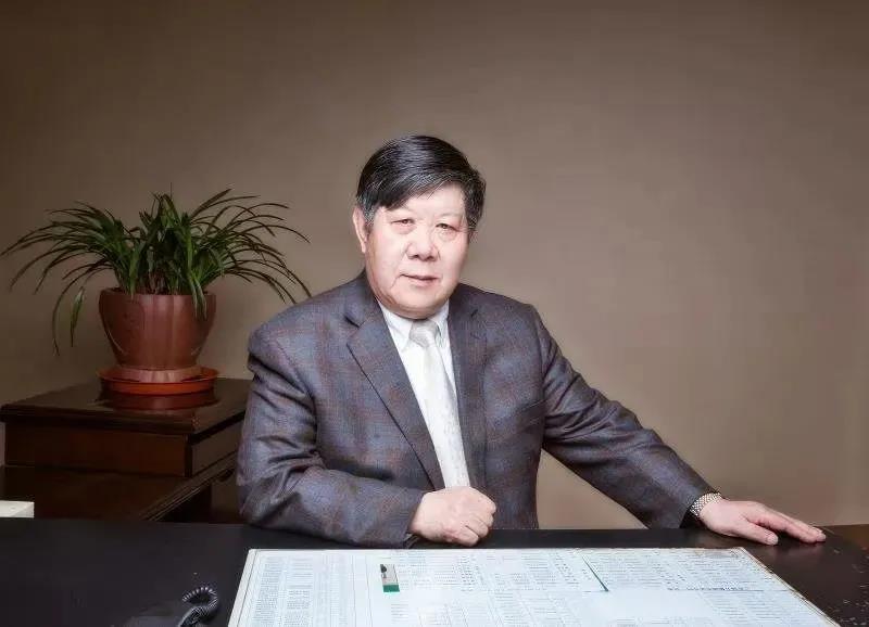 林國富