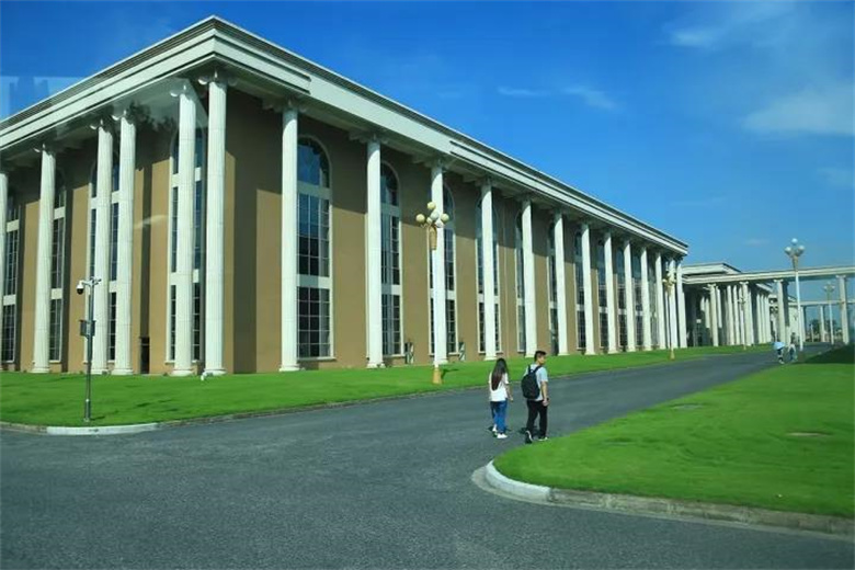 揚(yáng)子江藥業(yè)