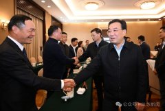 促進(jìn)民營(yíng)經(jīng)濟(jì)高質(zhì)量發(fā)展座談會(huì)上，信長(zhǎng)星這樣鼓勵(lì)企業(yè)家