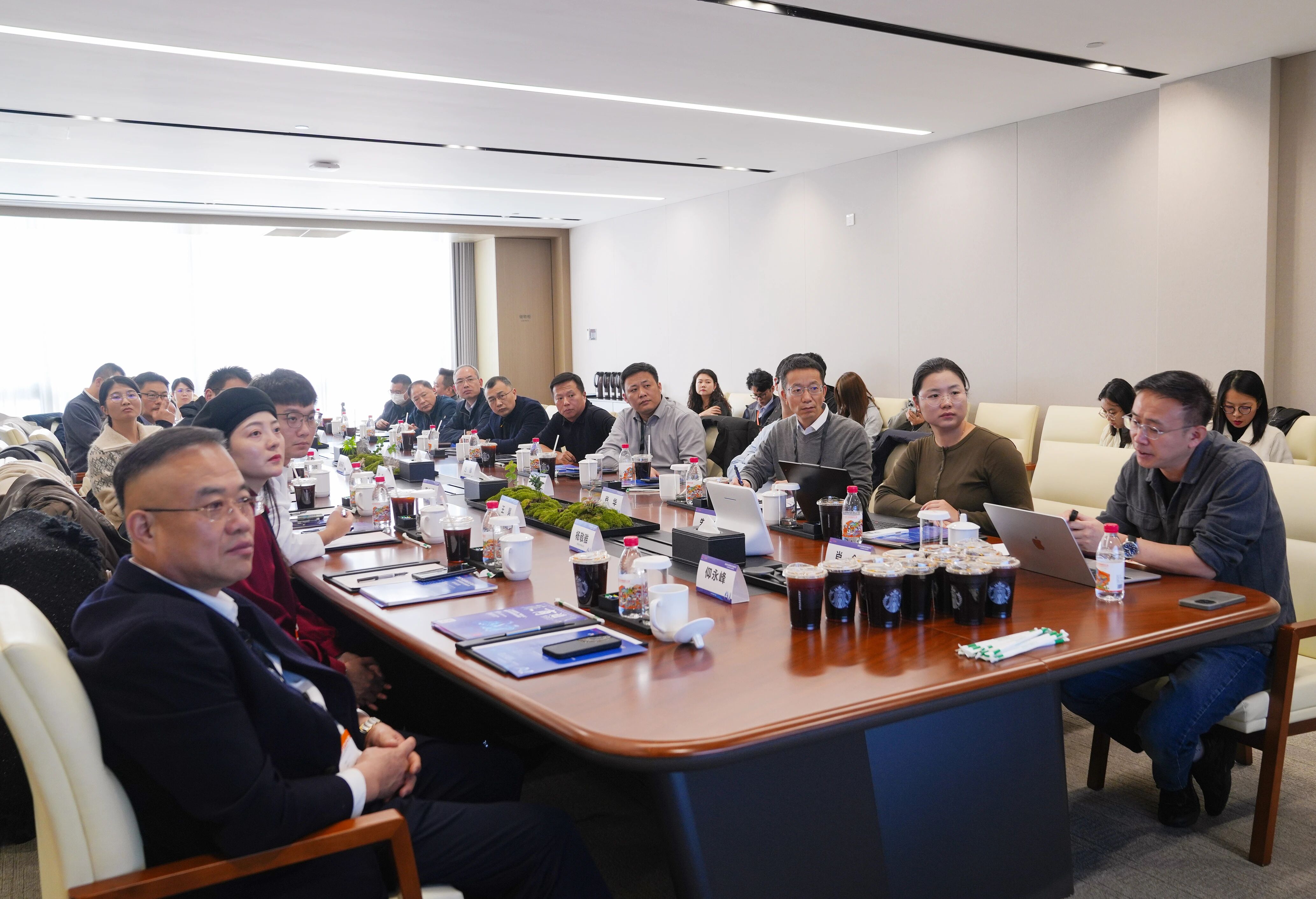  智探阿里云、強(qiáng)腦科技！蘇商在杭州“預(yù)見(jiàn)”人 