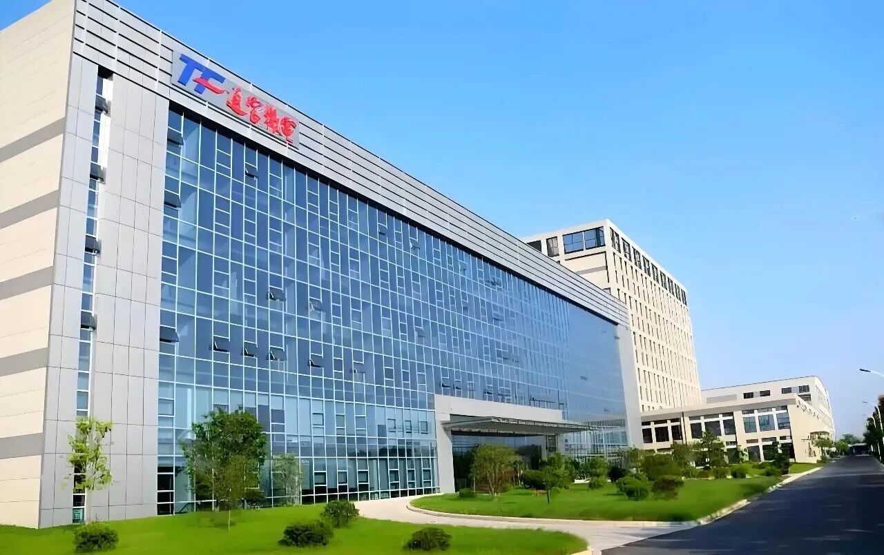  南通父子檔，跑出800億封 